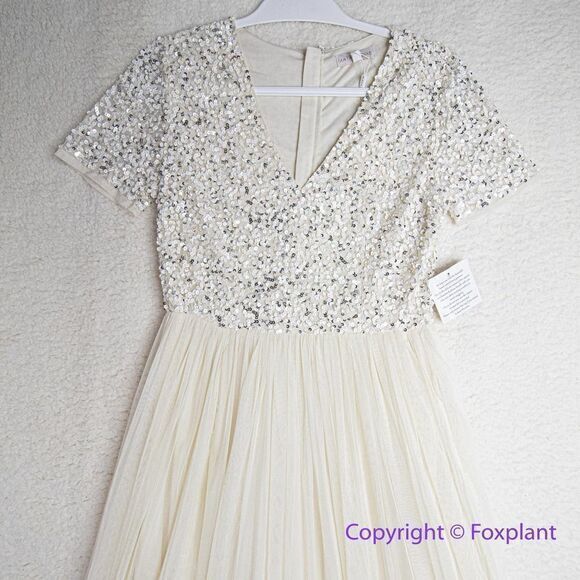 NEW Maya Deluxe Maya Bridal v neck maxi tulle dress with tonal delicate sequin 6 - Picture 5 of 16